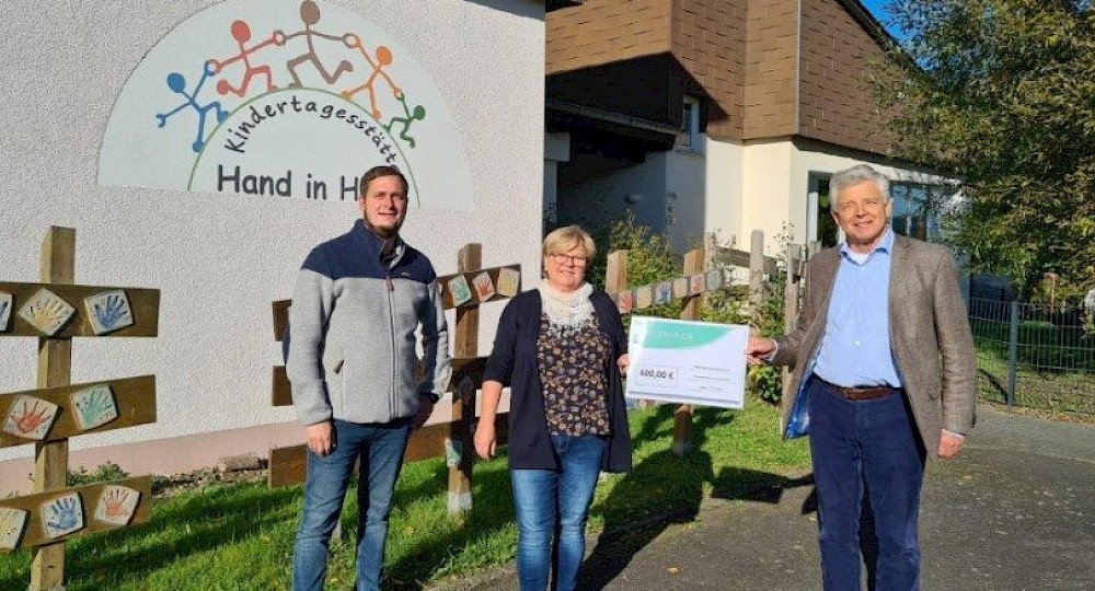 Spenden&uuml;bergabe aus Rebhuhn-Projekt
