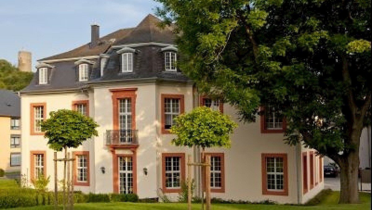 Barockschl&ouml;sschen von vorne